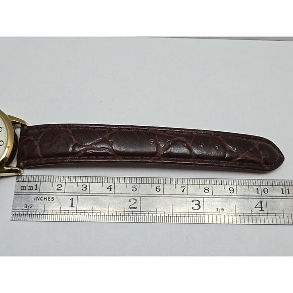 Timex Easy Reader Date Indiglo Gold Tone 35mm Quartz Watch New Battery WR 30M - Picture 9 of 15